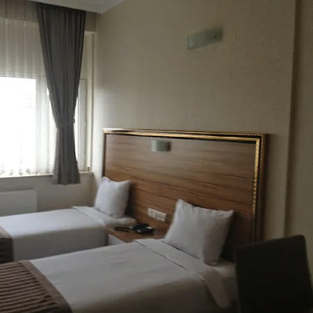 Buyuk Hotel 3*